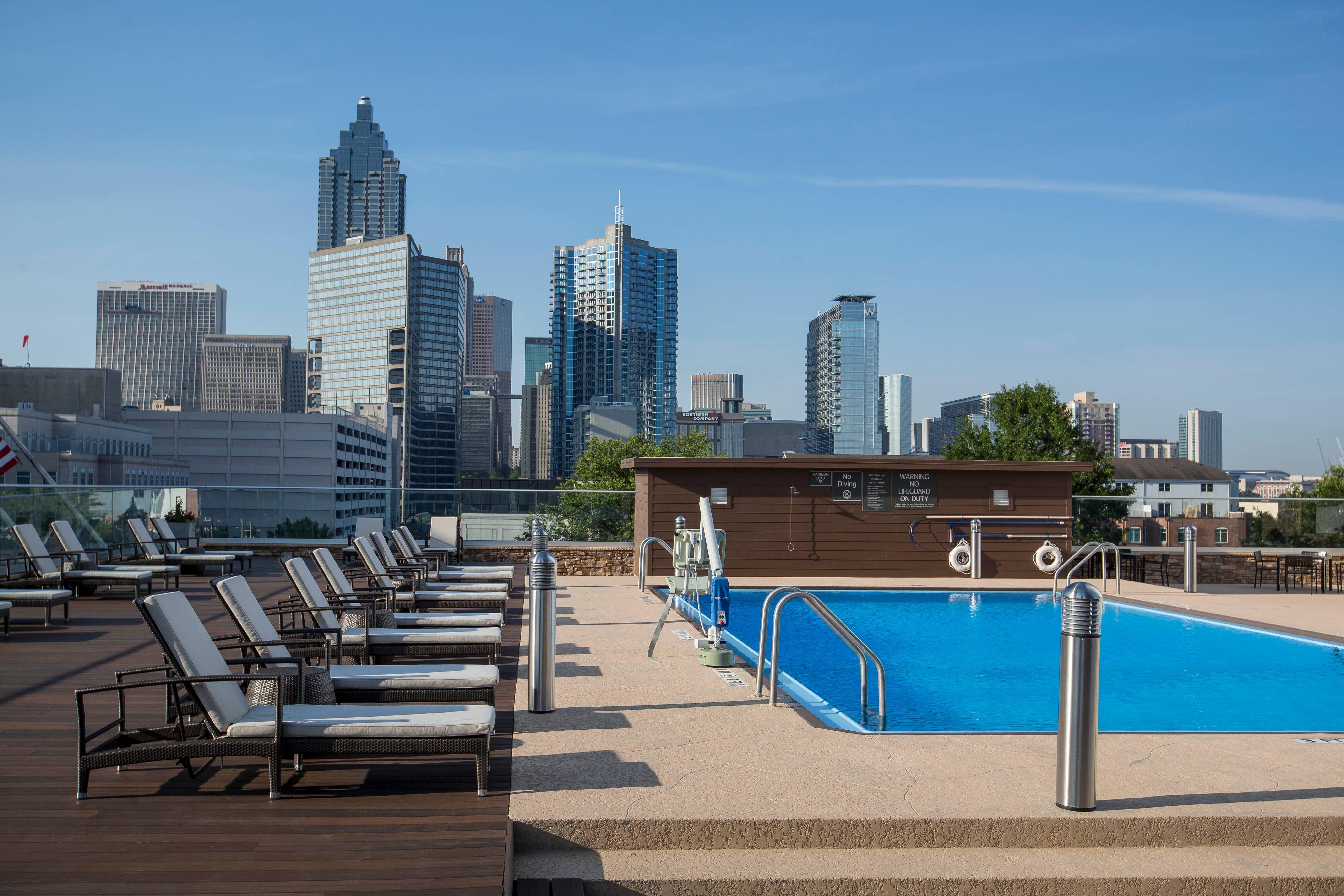 Crowne Plaza Atlanta Midtown, An Ihg Hotel Exterior photo